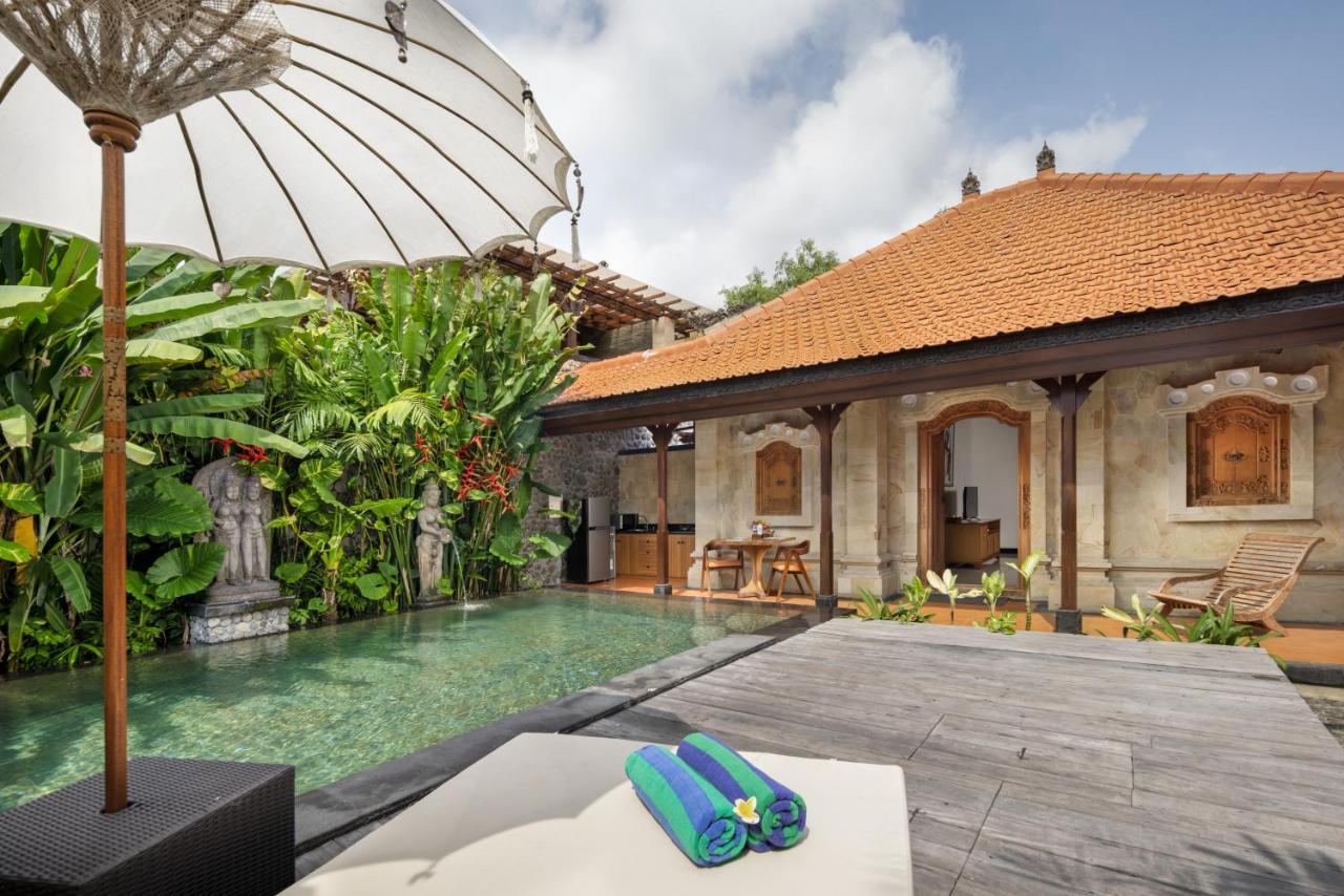 Giri Bhagawan Villas & Spa Nusa Dua  Esterno foto